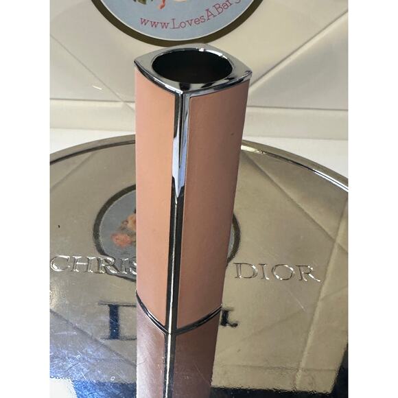 DIOR Addict Refillable Couture Lipstick Case - NO BOX -
MONTAIGNE - Picture 3 of 5